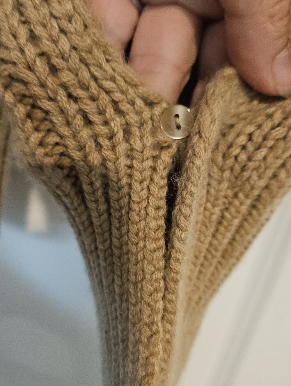 Banana Republic Split Sleeve Fine Merino & Cashmere Turtleneck Sweater in Camel - Picture 4 of 7